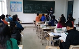 讓青年教師在聽課中收獲、在評課中成長
